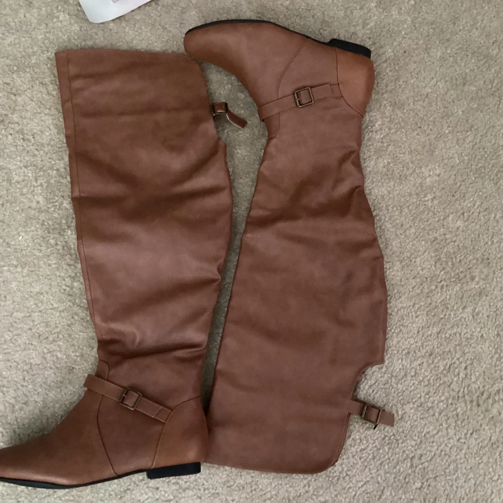 N/A box leather knee